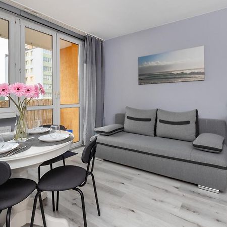 Family Apartment With Balcony In Gdynia By Noclegi Renters Exterior foto